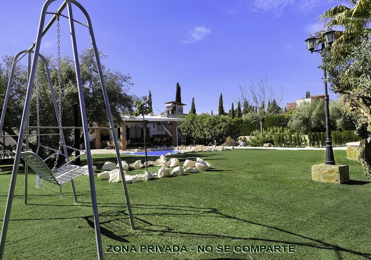Villa Capricho De Luna Caparacena Exteriér fotografie
